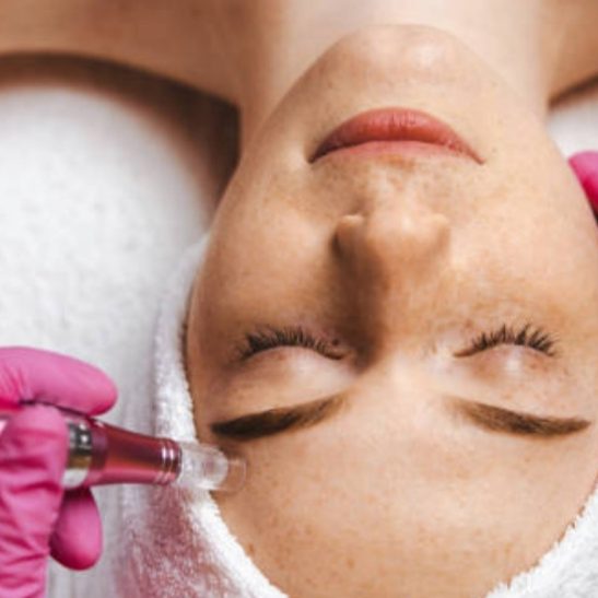 Tratamiento de aparatología en centro de estética en Mislata